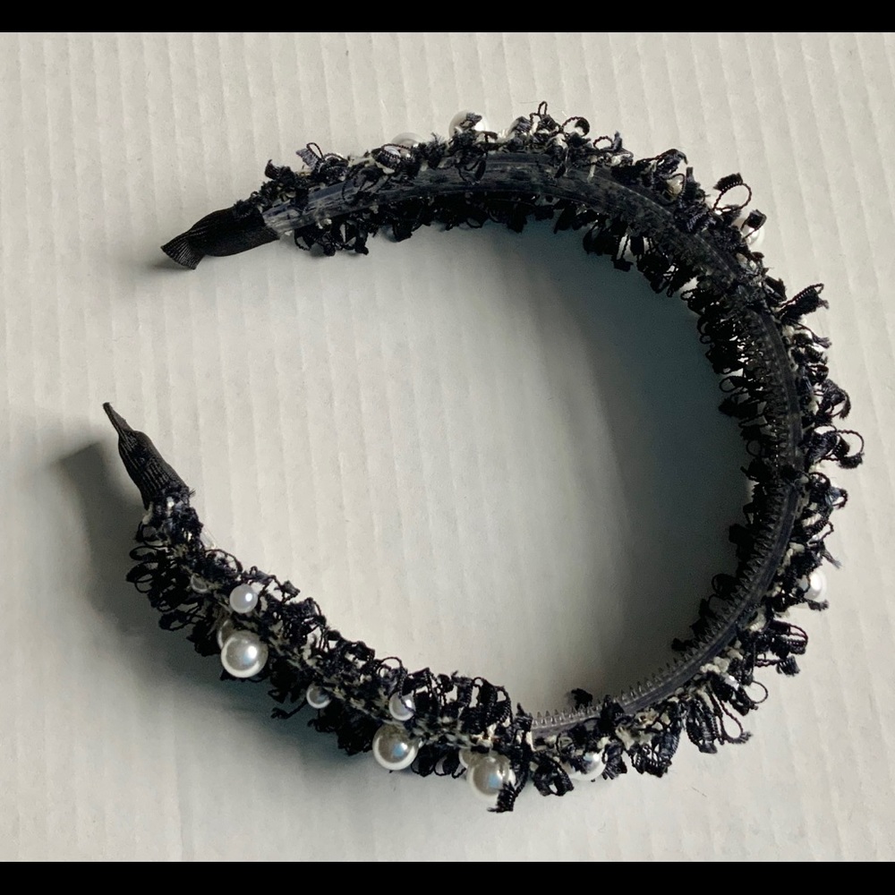 π 2/$20 Tweed and pearl headband - Picture 2 of 3